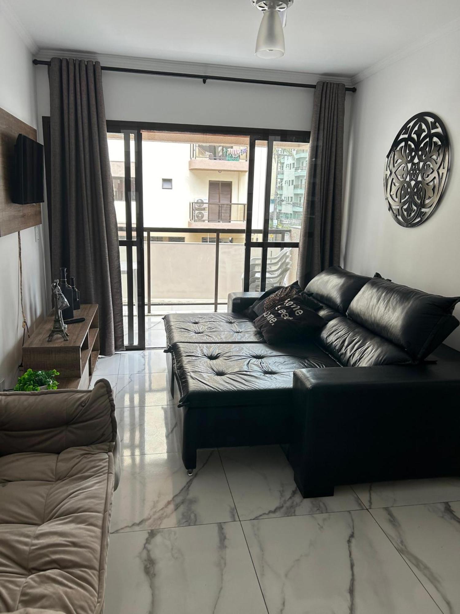 Apartamento Apto A Uma Quadra Da - Grande *